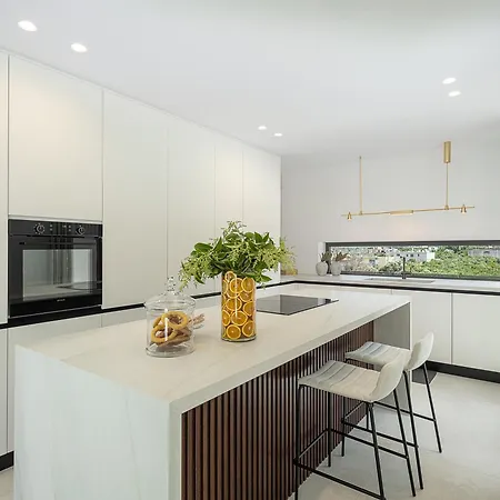 Azahar Serene Luxury Living 빌라 Milonianá